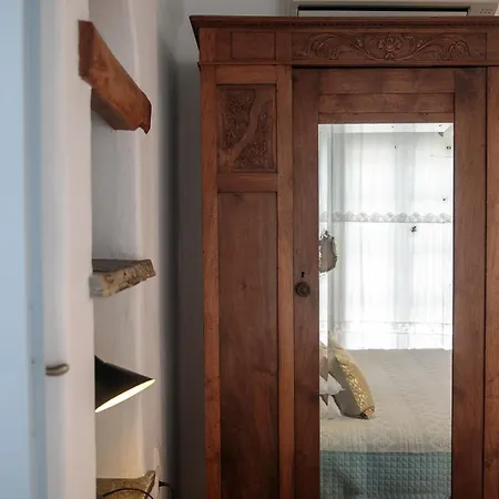 Naxian Riviera Apartman *
